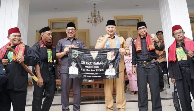 
 Terkait Pengelolaan Sampah, Walikota Solok Kunjungi Kota Cilegon