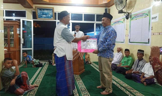 
 Kunjungi Mesjid Darussalam, TSR XV Kota Solok Sampaikan Program Strategis Pemerintah