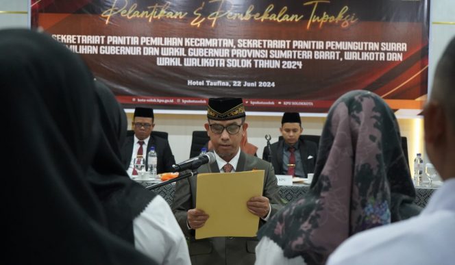 
 KPU Kota Solok Gelar Pelantikan Pembekalan Tupoksi Sekretariat PPK dan PPS