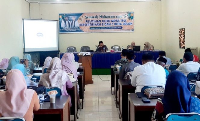 
 Tingkatkan Kompetensi Guru MDTA/TPQ, Pemko Solok Gelar Pelatihan