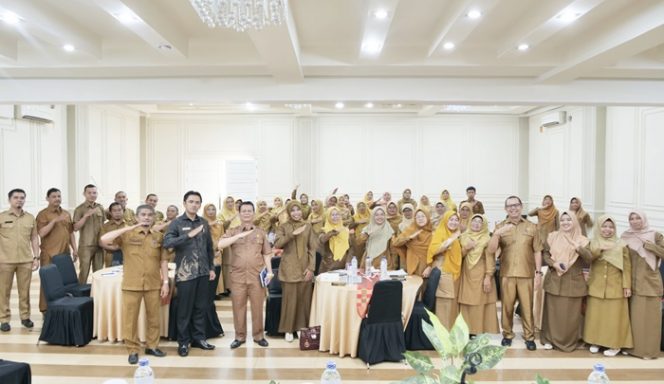
 Disdik Kota Solok Gelar Bimtek Implementasi Kurikulum Merdeka Guru SD