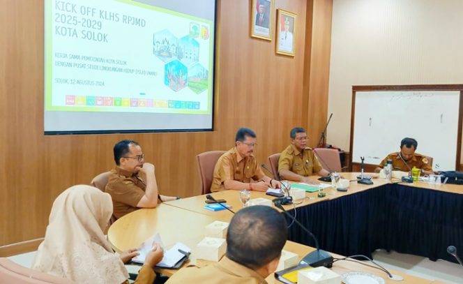 
 Pemko Solok Gelar Sosialisasi Penyusunan Dokumen KLHS RPJMD 2025-2029 bersama Tim PSLH Unand
