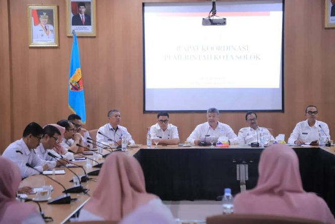 
 Rakor dengan Pimpinan OPD, Walikota Solok Minta Evaluasi Kinerja