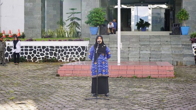 
 Pimpin Apel Pagi, Kadis Kominfo Harapkan OPD Dukung Penuh Progul Kepala Daerah Terpilih